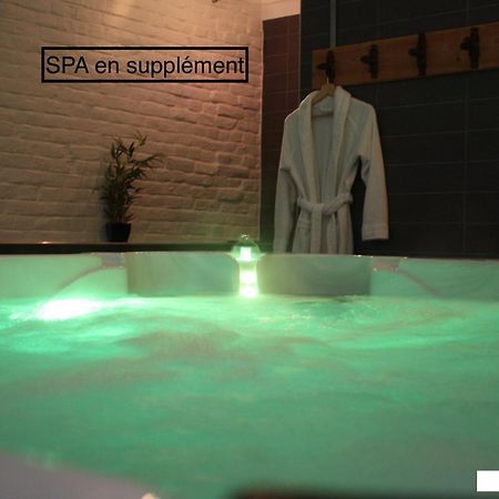 Bed and Breakfast L'Atterrissage Santes Esterno foto