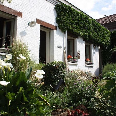 Bed and Breakfast L'Atterrissage Santes Esterno foto