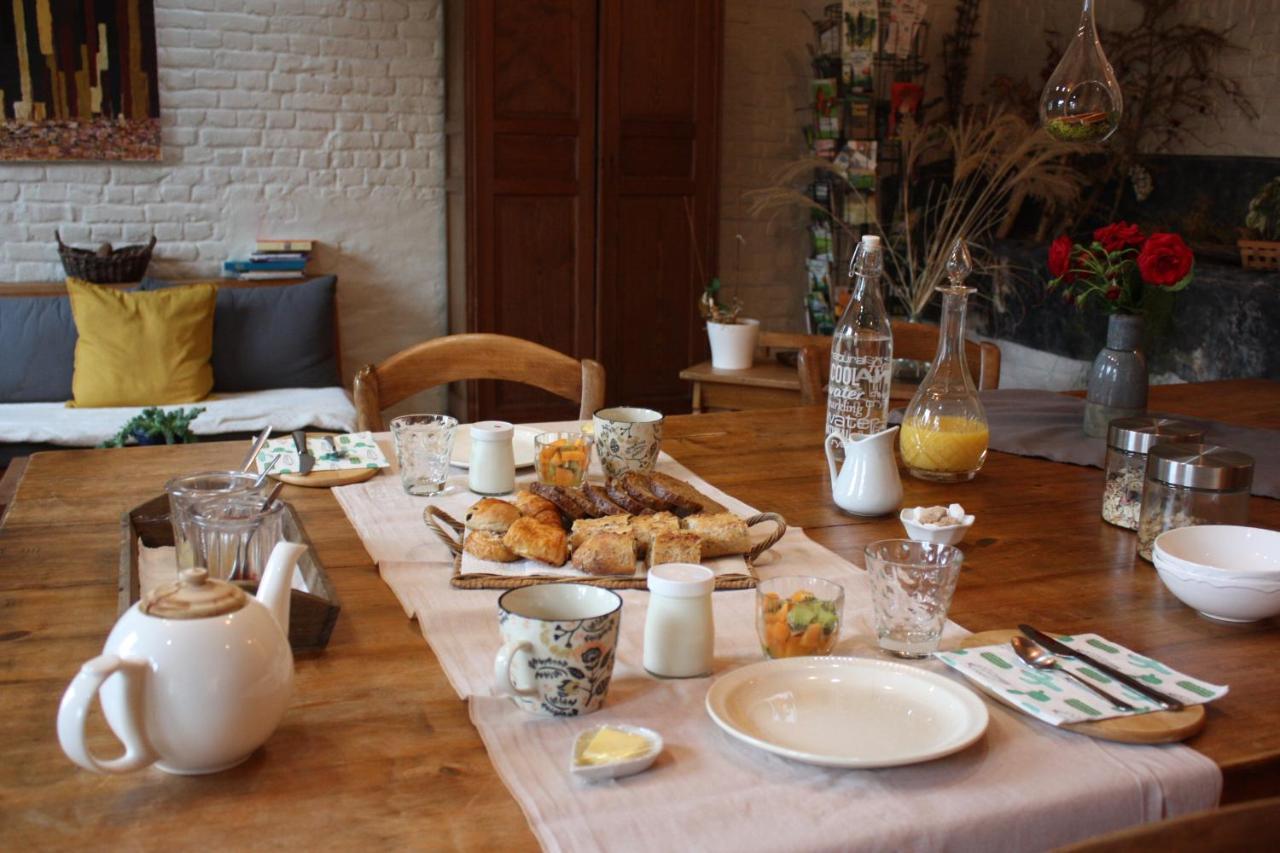 Bed and Breakfast L'Atterrissage Santes Esterno foto
