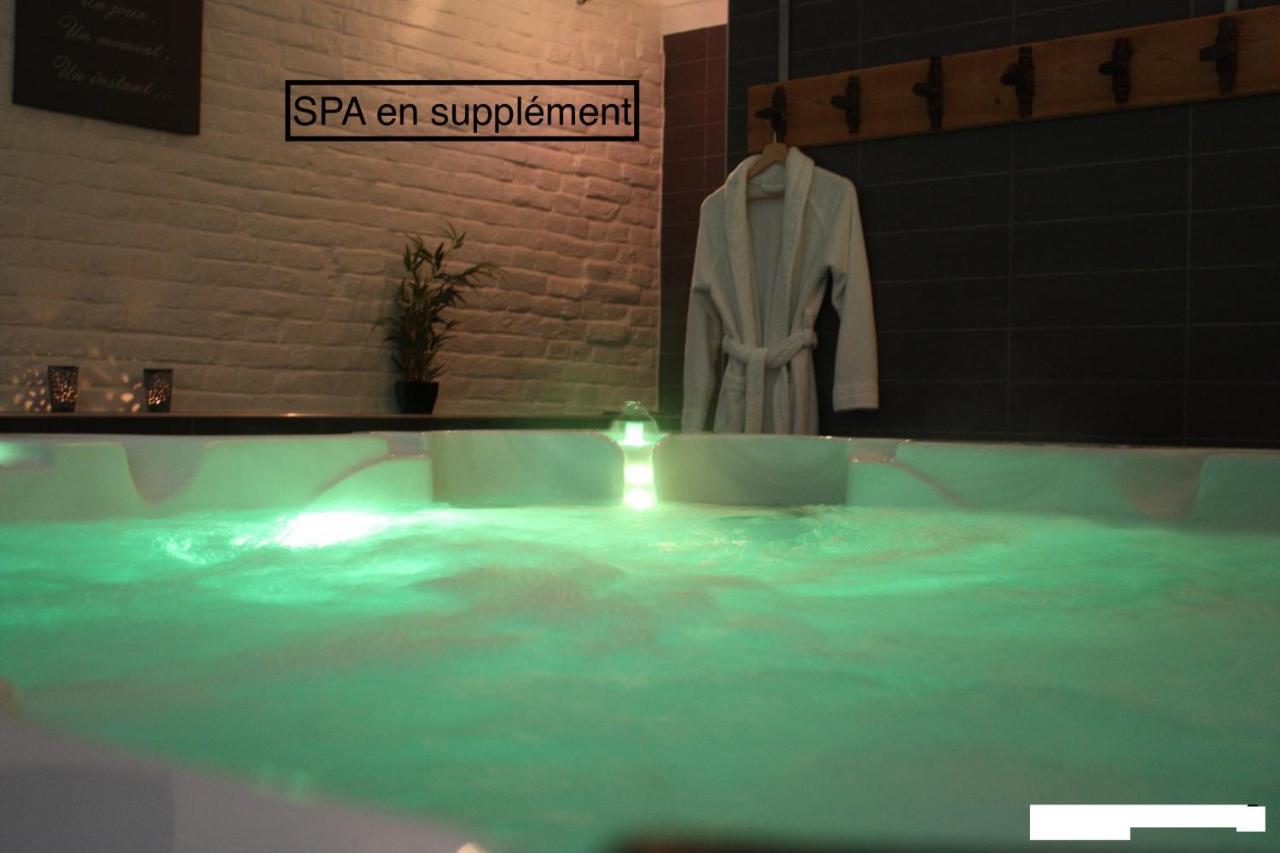 Bed and Breakfast L'Atterrissage Santes Esterno foto